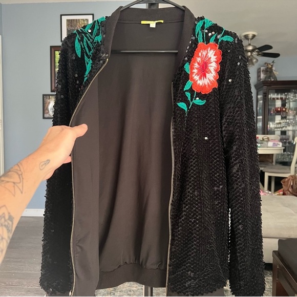 Gianni Bini Black Sequin Vintage Exclusive Bomber Jacket with Floral Embroidery - Picture 5 of 13